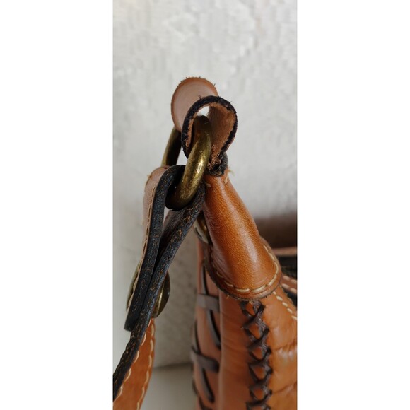 Patricia Nash Tooled Shoulder Bag Double Zipper one Broken Zipper Tan - Picture 11 of 16